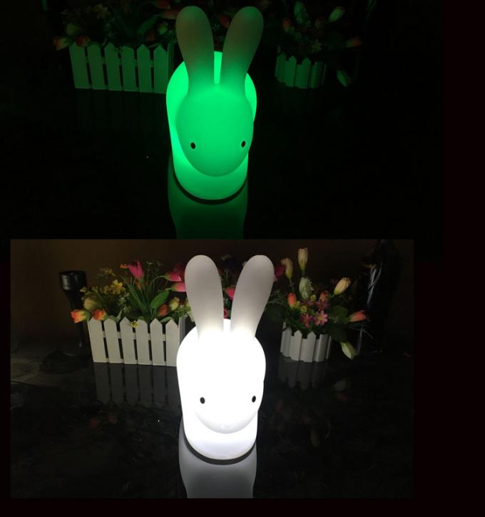 Свет ночи СИД милого зайчика форменный, белое изменение цветов лампы 16 кролика